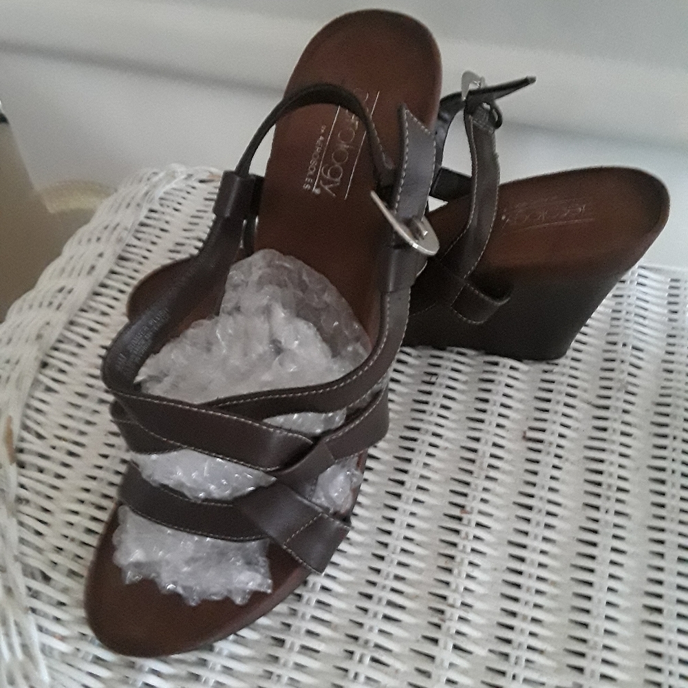 Sandal